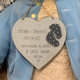 Heart 6" with Dash Border & Wooden Feet 9547